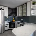 Zelic Apartment *